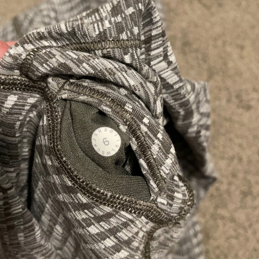 Lululemon Leggings - Picture 5 of 5